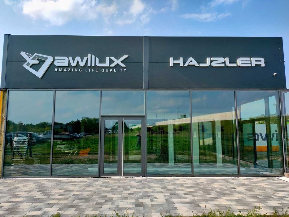 Nowoczesne Logo, Kasetony Podświetlane, Totemy – Kompleksowa Reklama