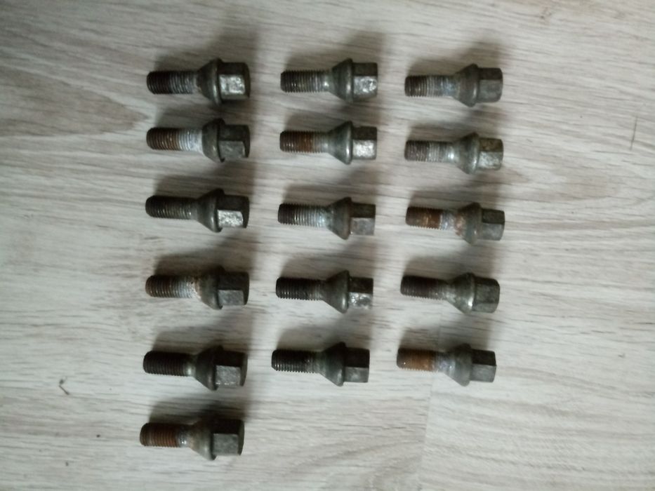 Śruby stożkowe dł. 50mm  16 sztuk. Tania wysyłka z olx