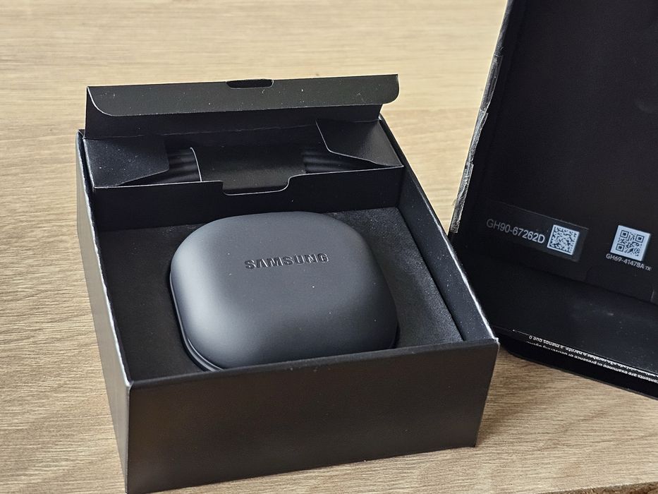 Słuchawki bezprzewodowe Samsung Galaxy Buds2 Pro otwarte opakowanie