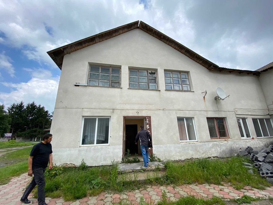 Будівля кафе "Веселка" 649,2 м2 в м.Галич, вул.Вітовського, 28  45000$