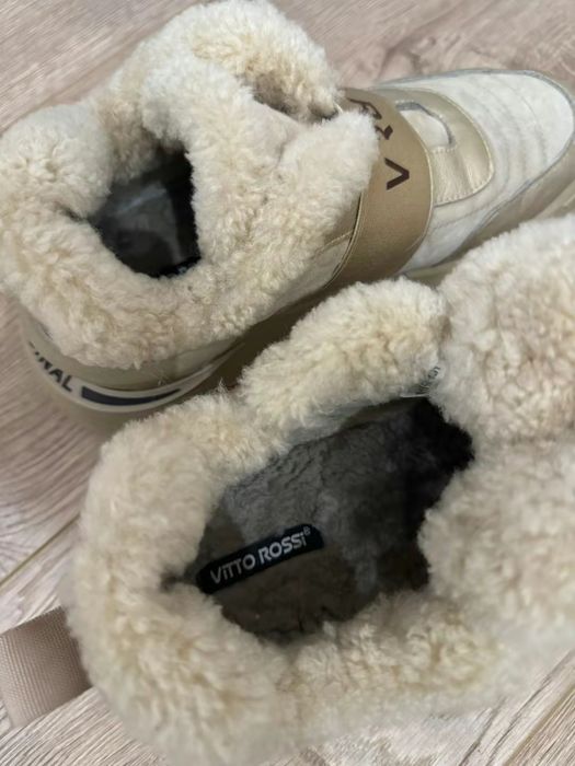 Жіночі зимові черевики  38 розмір