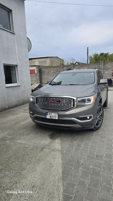 GMC Acadia Denali