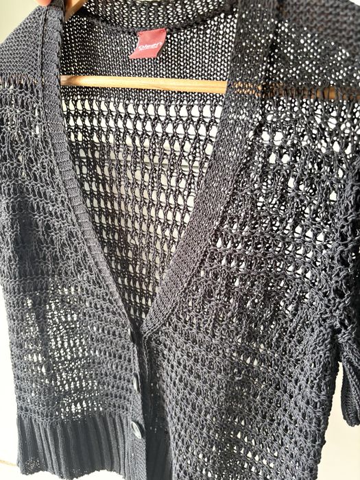 Ażurowy sweter zapinany