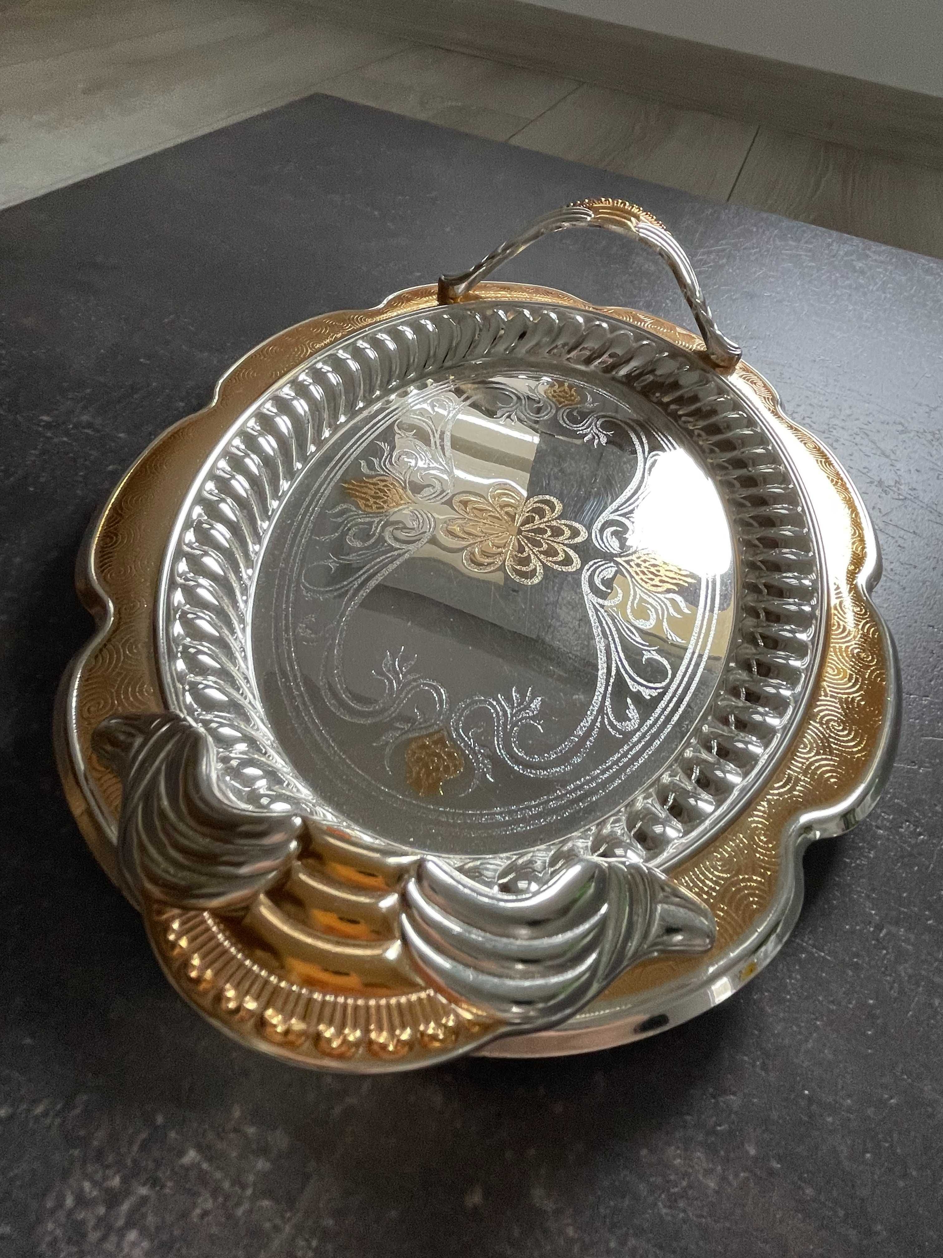Taca metalowa dekoracyjna nowa Kingsville Alara srebrna ze złotym