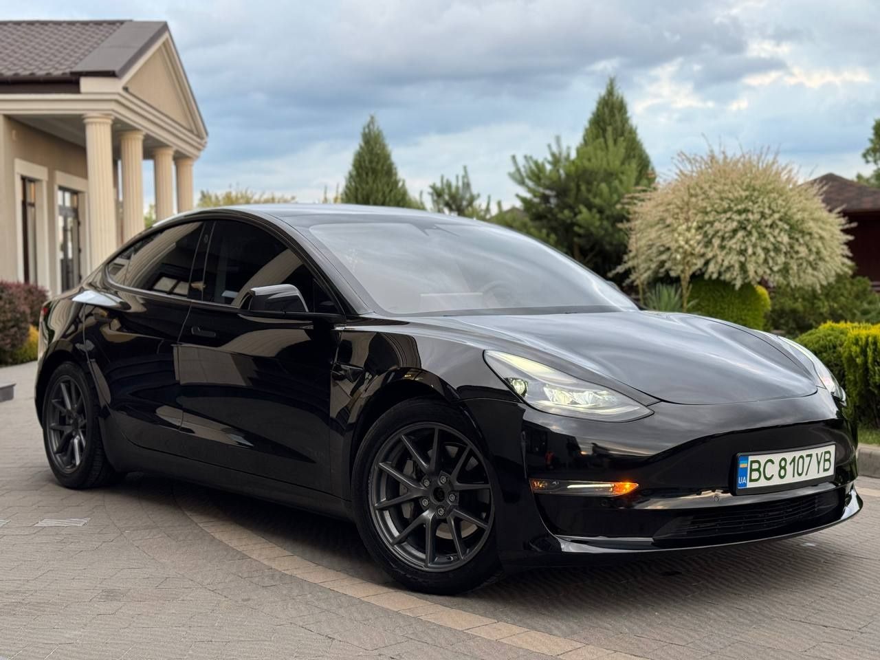 Tesla model 3 2021 dual motor long range