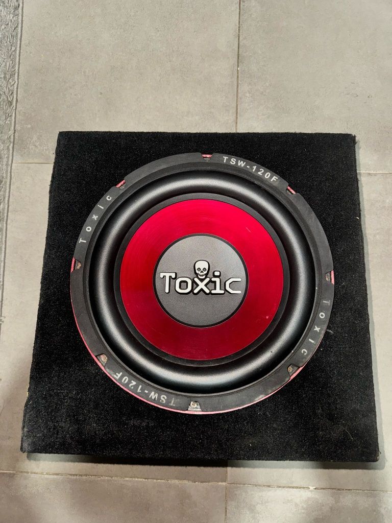 Subwoofer toxic potente