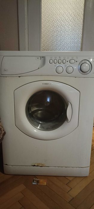 Пральна машинка Ariston