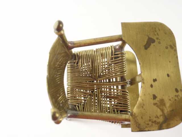 Dla lalek krzesełko.