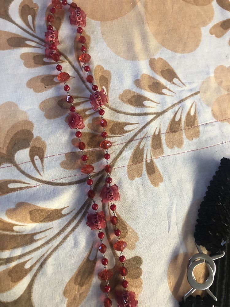 Pulseiras e colar + cinto