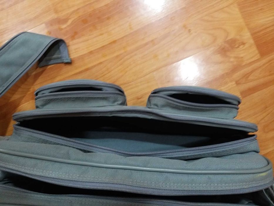 Spacious bag for camera, filming or other purpose.64552652637825121