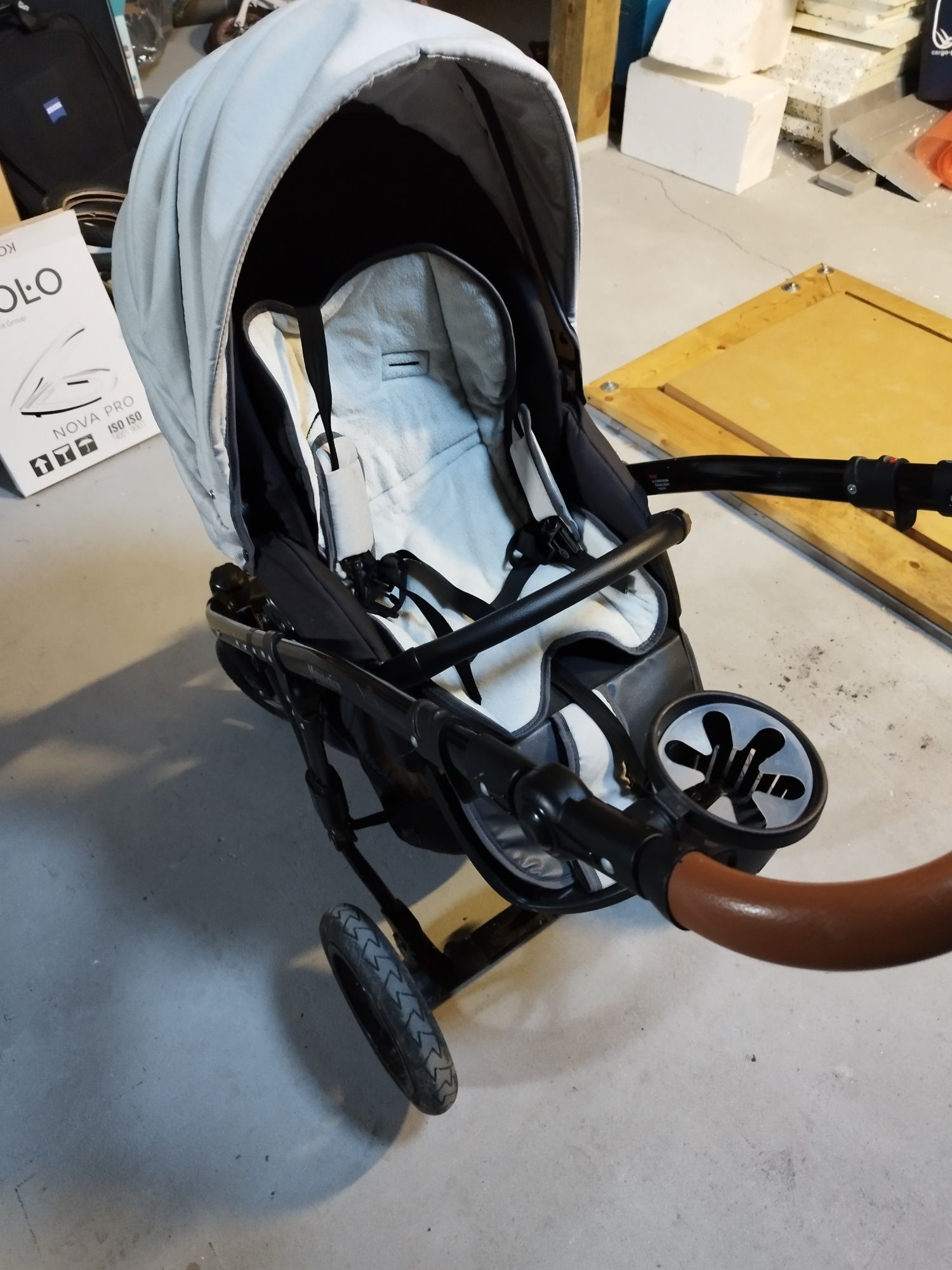 Wózek dziecięcy Magnetico (gondola +spacerówka)