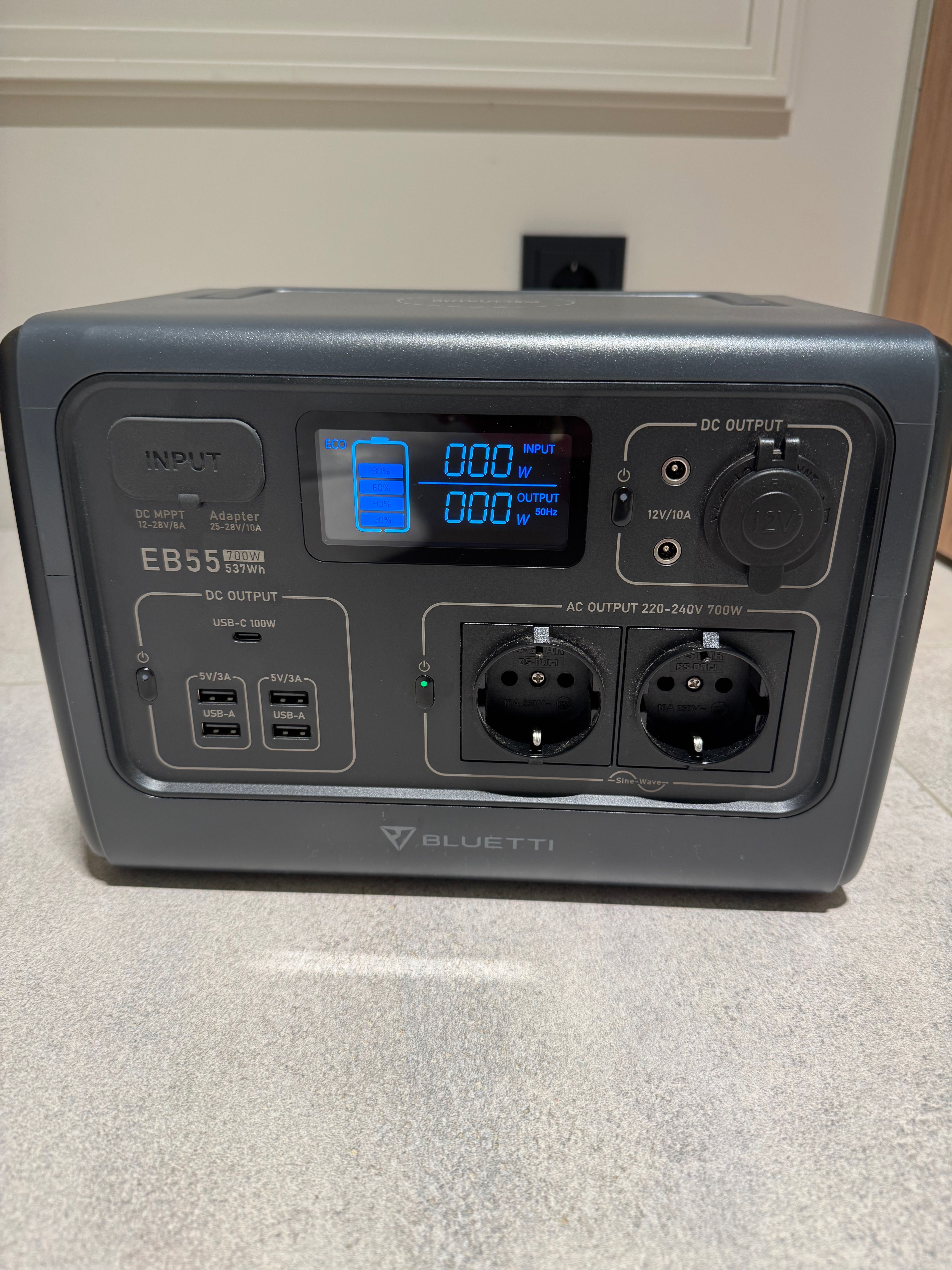 Bluetti EB55 700W