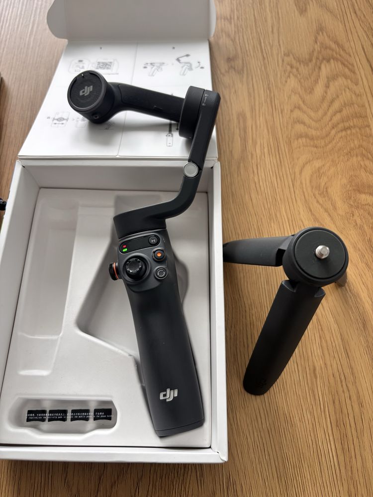 DJI Osmo Mobile 6- Gimbal