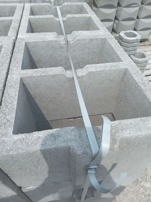 Нерозбірна опалубка (фундаментний проливний блок)