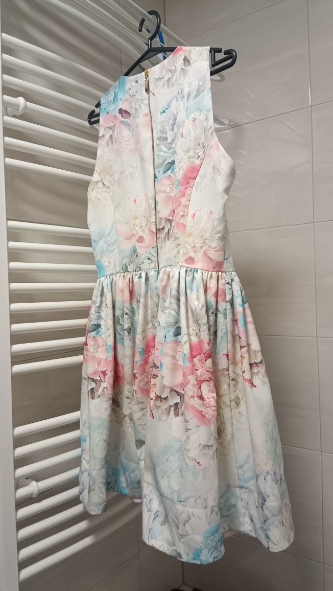 Sukienka s.Moriss pastelowa w kwiaty M 38