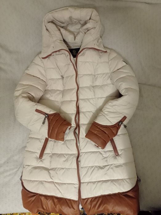Продам зимнюю женскую куртку