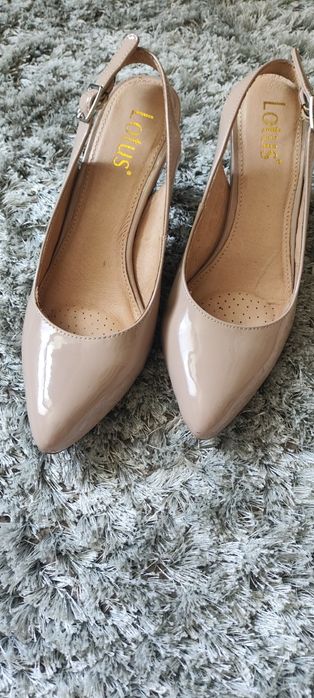 Нюдовые лодочки босоножки