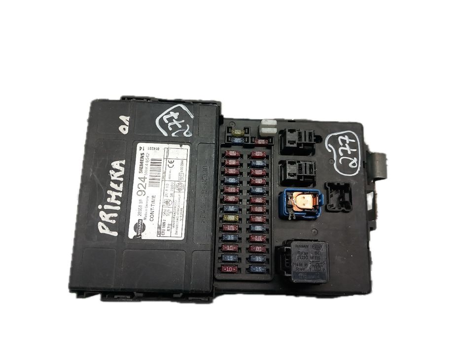 Módulo genérico NISSAN Primera Sedan (P11)