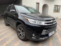 Toyota highlander