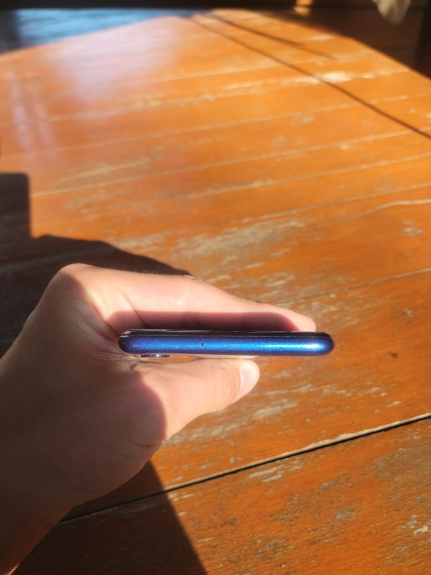 Samsung a10s 2/32 ідеал