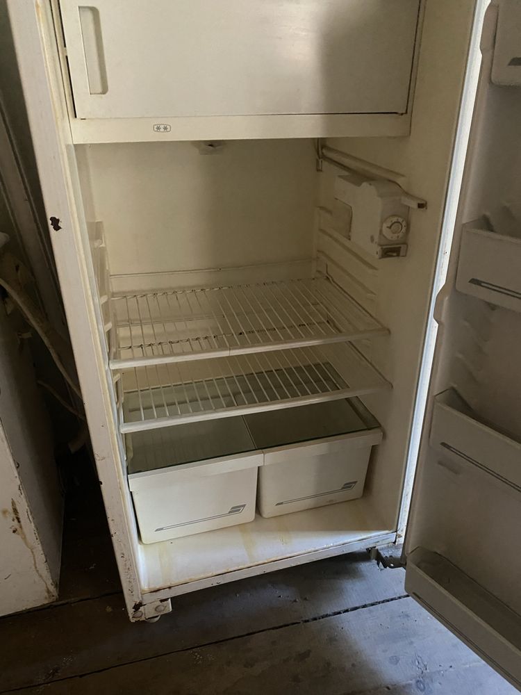 Продається холодиььник норд.