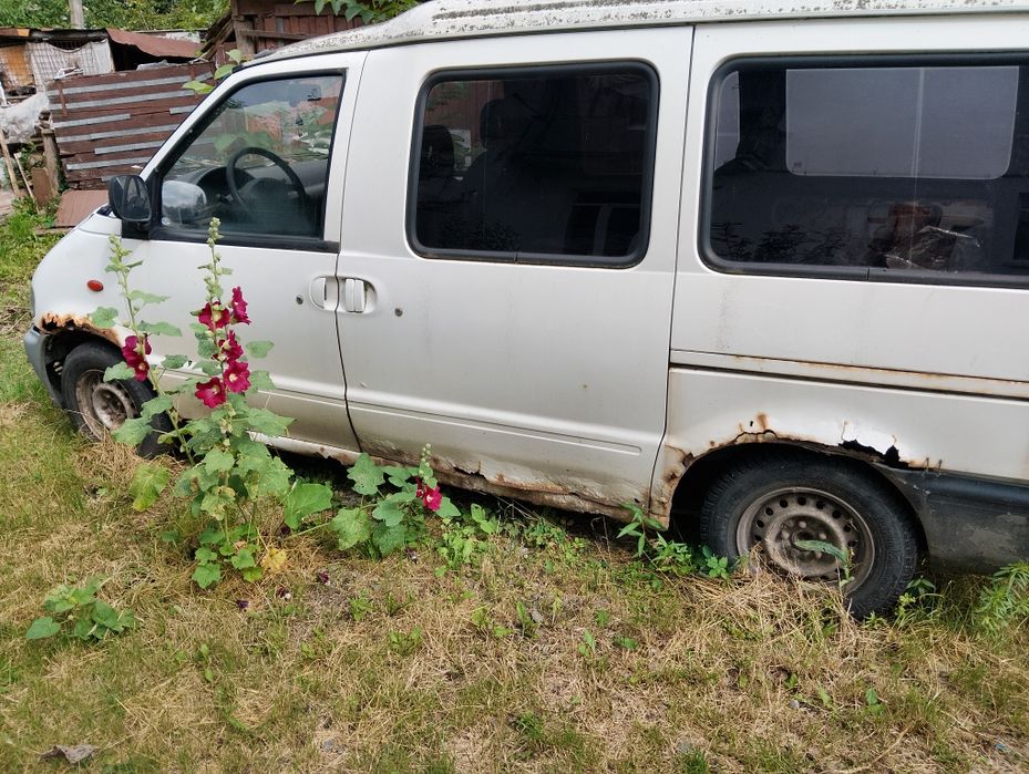 Nissan Vanette cargo