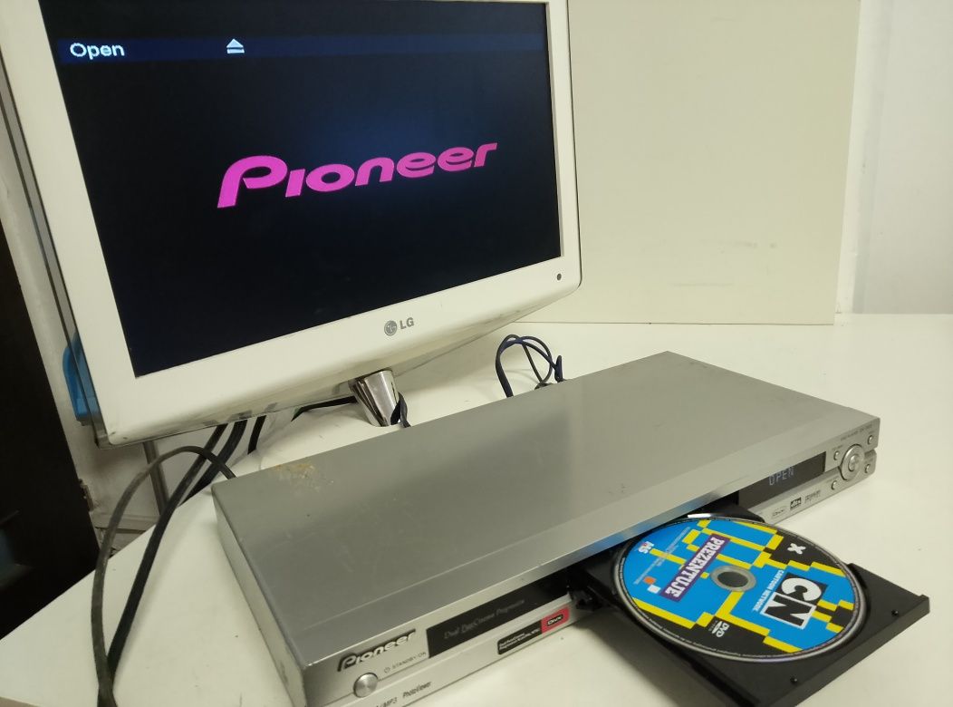 Odtwarzacz DVD DivX Pioneer dv-393-s