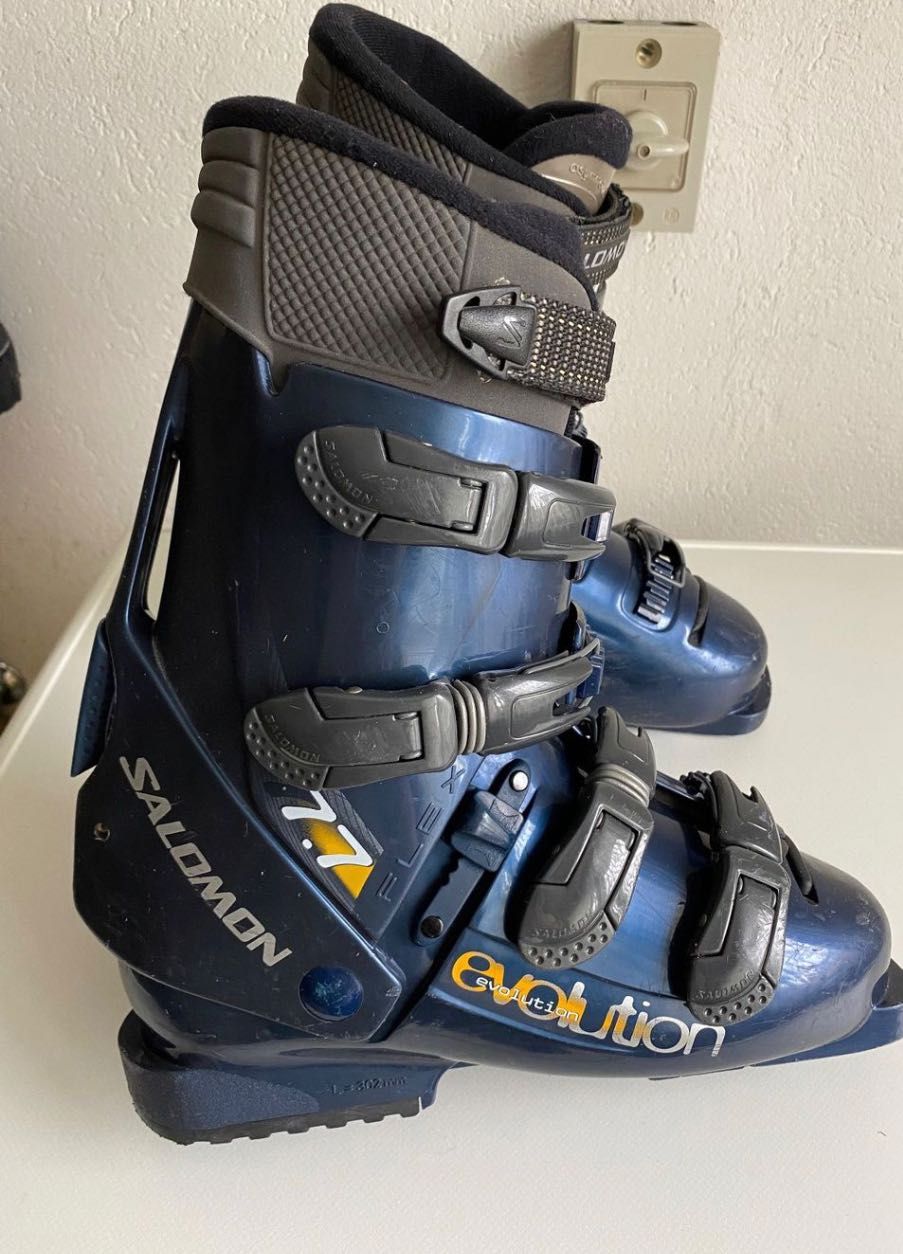 Buty narciarskie Salomon Evolution Flex o długości 302 mm