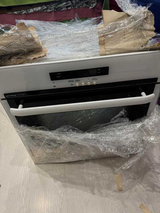 духова шафа UNOX LineMicro XF023