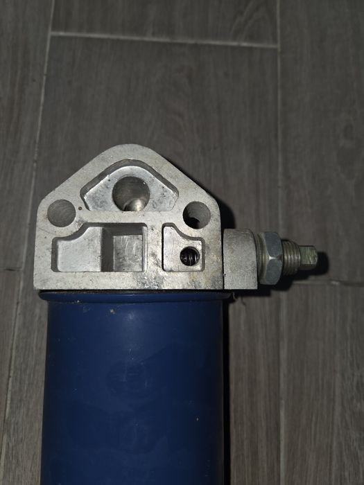 Продам фильтр масляный J0814A