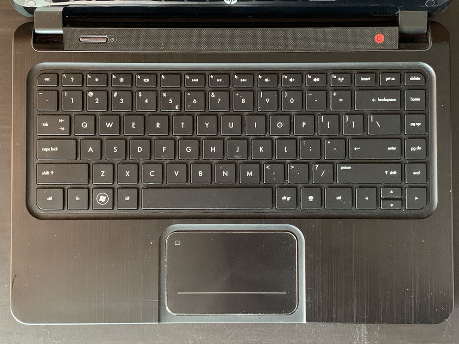 HP Envy 4-1010ew i3-2367M/4GB/320+32/7HP64