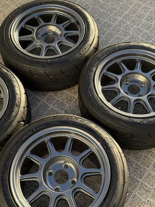 Jantes BRAID com pneus TOYO R888R