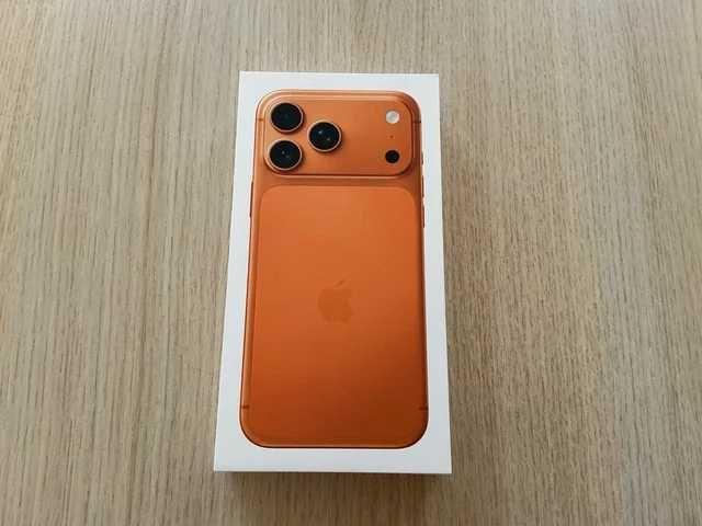 Apple iPhone 17 Pro Max 6.9" 256GB Cosmic Orange