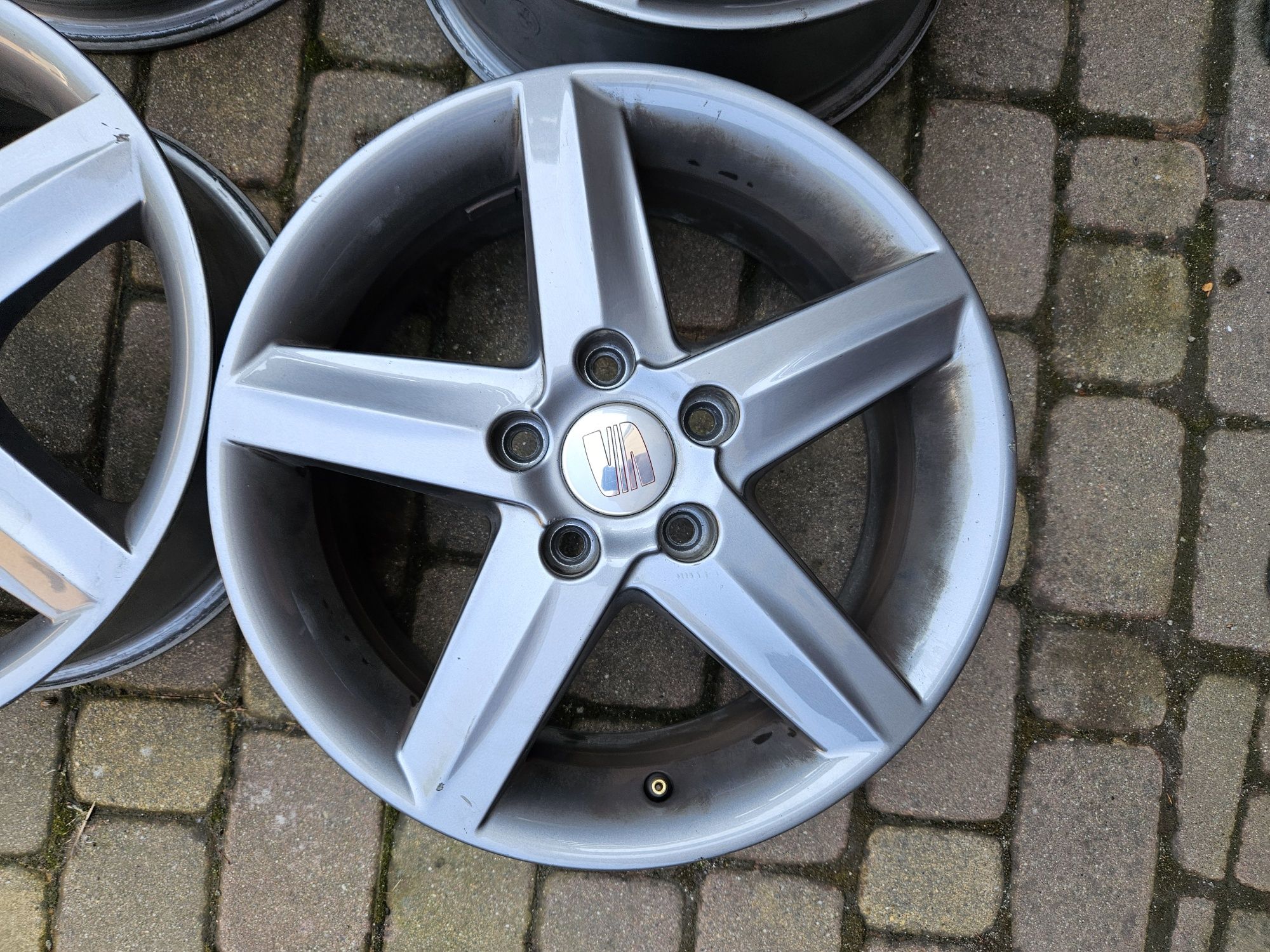 Oryginalne Felgi Aluminiowe 16" Seat Leon Vw Golf 6 7 5x112 ET50