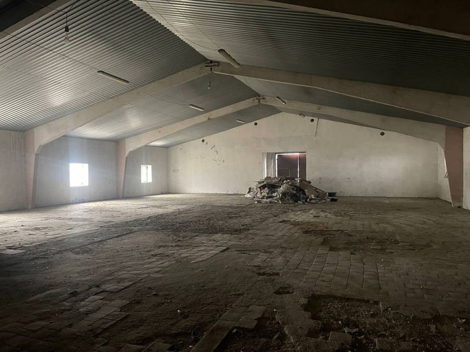 Продається майновий комплекс 3000 м.кв.  с. Мамаївці