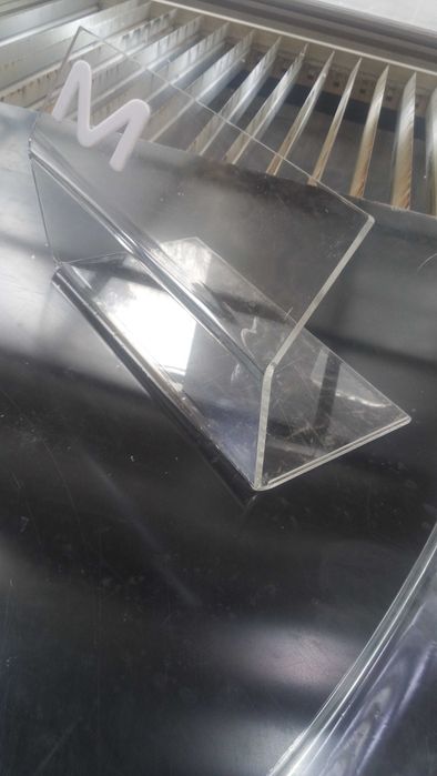 Лазерна порізка фанери,полістеролу, порізка тканини,оргскла, пластику.