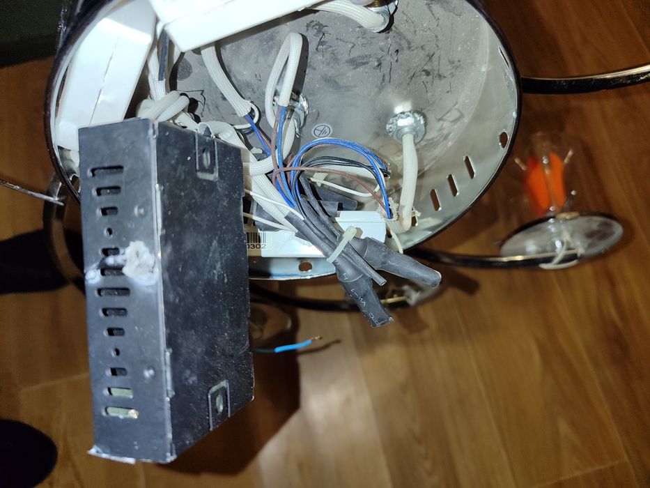 Гарна люстра робоча