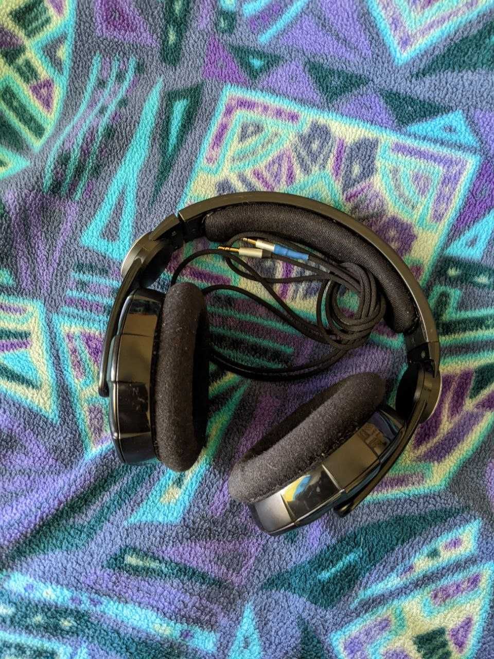 Sennheiser HD 215 – професійний звук за доступною ціною