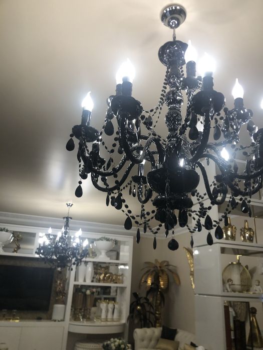 Lustre de teto em vidro opalino com 16 lampadas