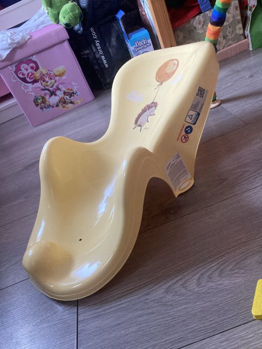 Fotelik do kąpieli dla noworodka