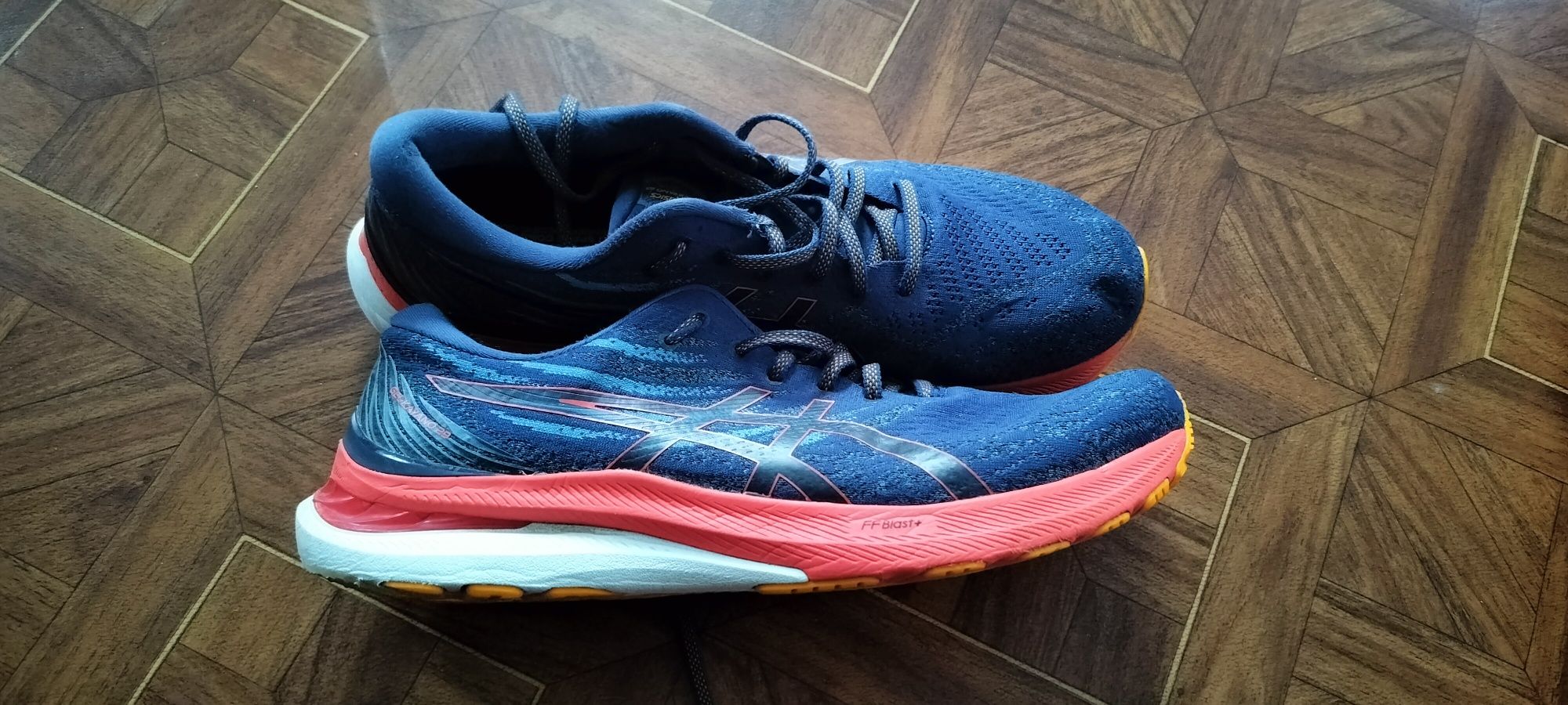 Кросівки чоловічі Asics