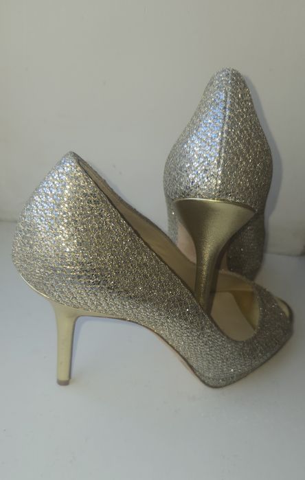 Продам не дорого туфлі 37 розміру Jimmy choo