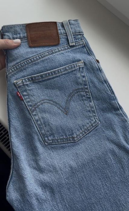Голубі джинси Levis