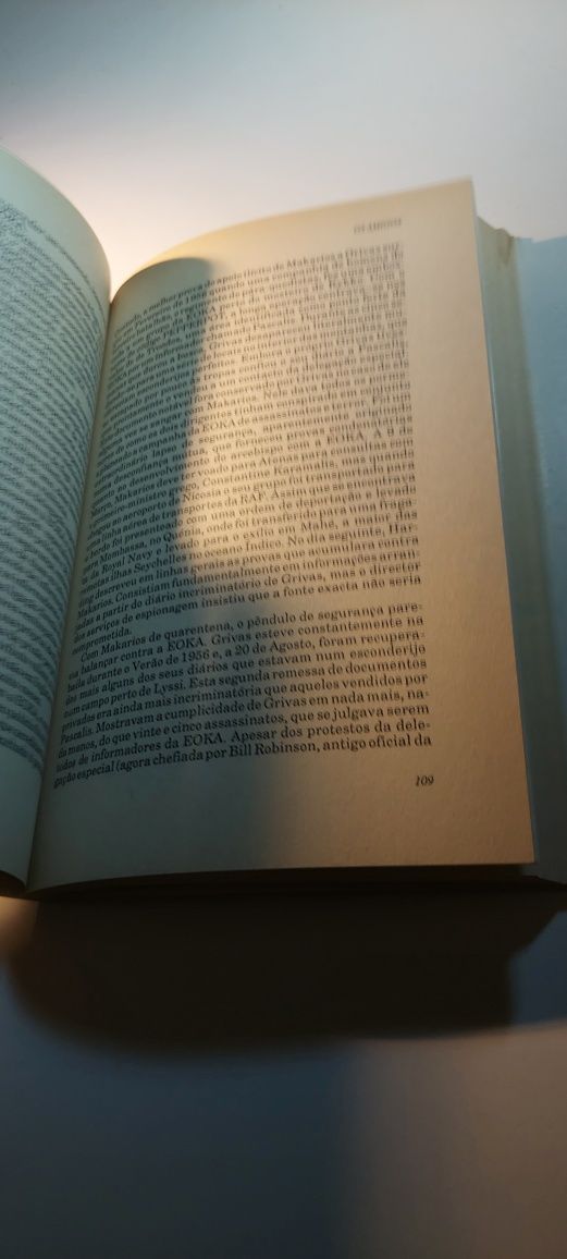 Os Amigos, Operações dos Serviços Secretos Britânicos - Nigel West