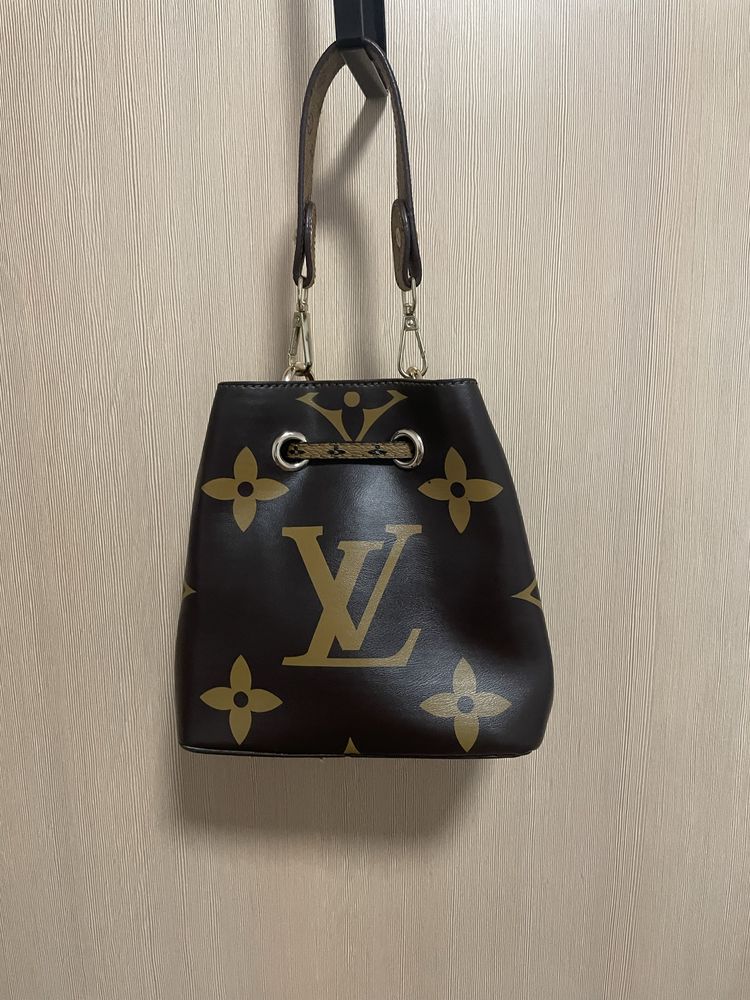 Torebka Louis Vuitton brązowa