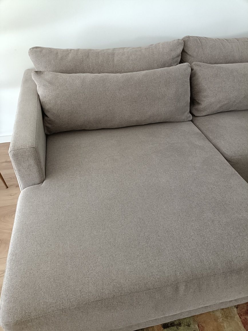 Sofá com chaise longue