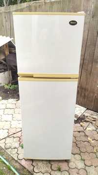 Японский холодильник ELEKTA, No-Frost, рабочий, надёжный. выс. 1.5м.