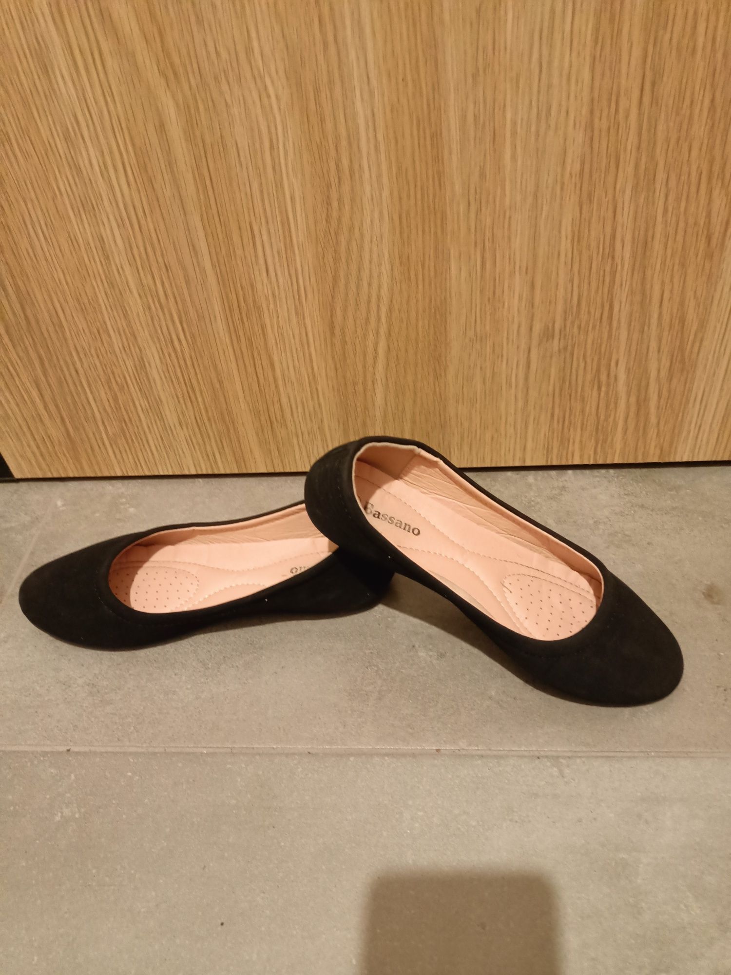 Buty balerinki dziewczęca r. 35, zamszowe