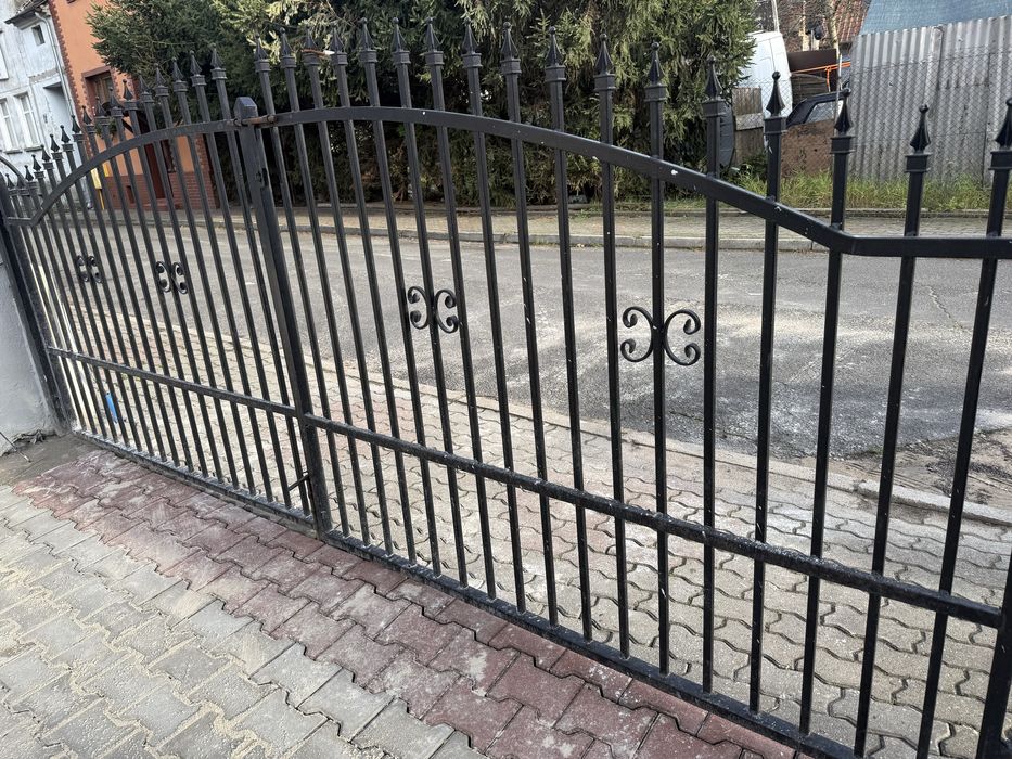 Brama wjazdowa 2 skrzydlowa