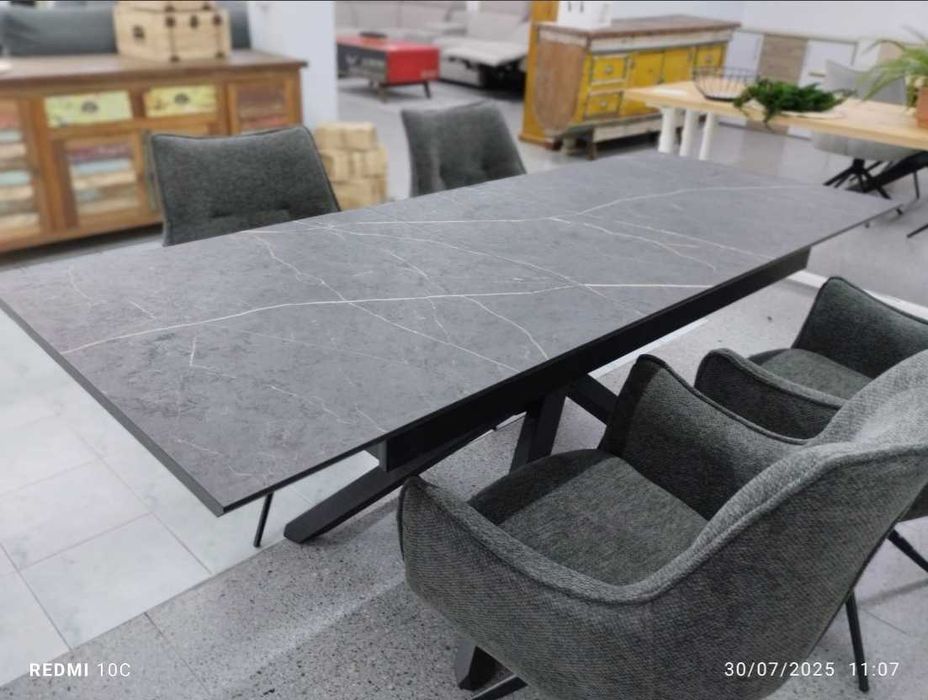 Mesa de Jantar Extensível - Pagamento no ato da receção